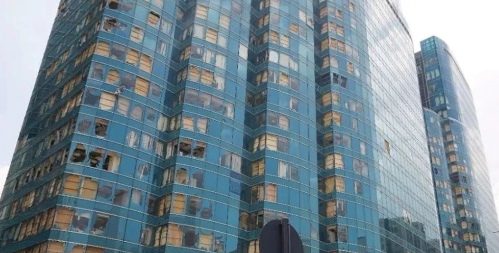 臺(tái)風(fēng)對(duì)建筑門窗幕墻的影響.jpg